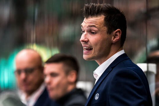 Rögles assisterande tränare Max Bohlin