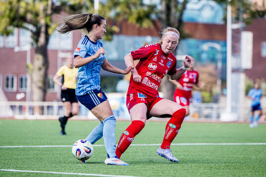 Djurgårdens Lucia Duras och Linköpings Moira Kelley