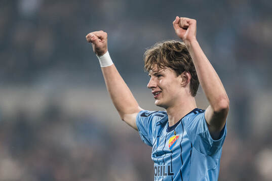 Djurgårdens August Priske Flyger jublar