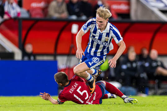 Östers Ivan Kricak och IFK Göteborgs Max Fenger