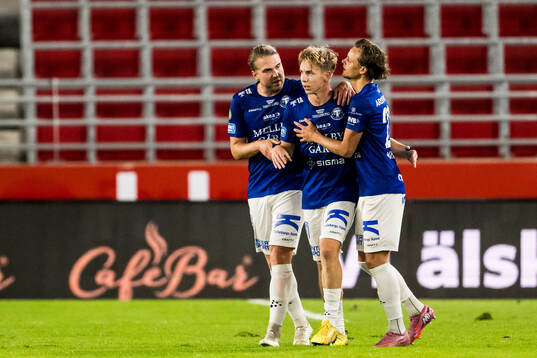 Trelleborgs Axel Vidjeskog jublar