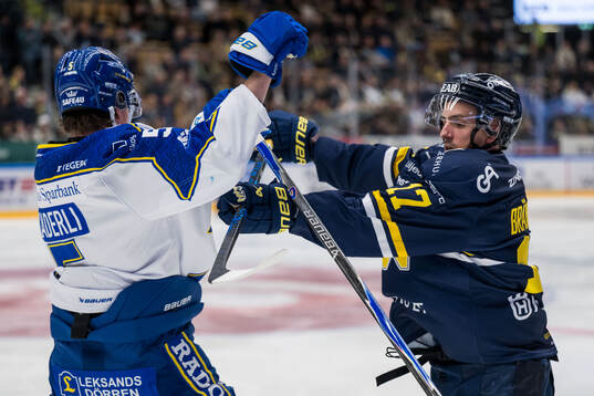 Leksands Andro Kaderli och HV71s Isac Brännström