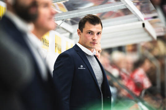 Rögles assisterande tränare Max Bohlin