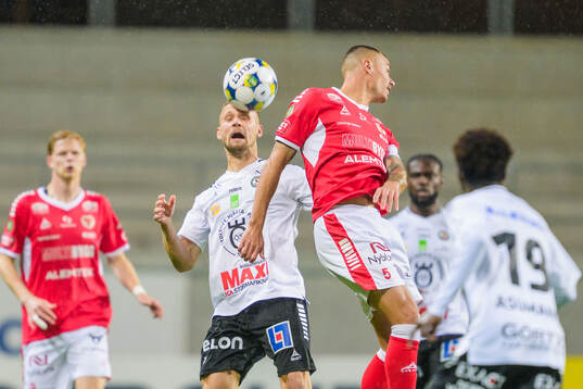 Örebros Erik Andersson och Kalmars Melker Hallberg