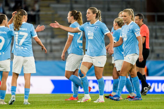 Malmö FFs Karoline Olesen jublar