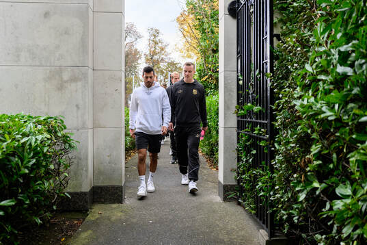 Fitness trainer Luis Anula and Marius Lode