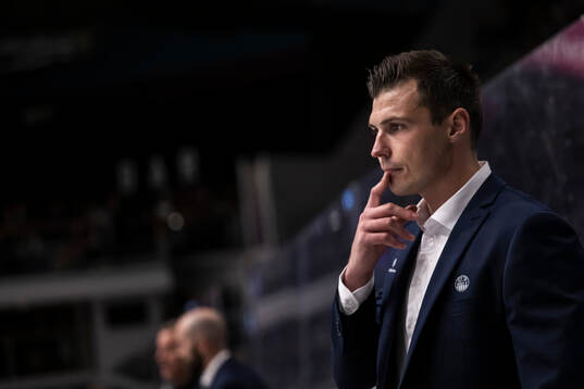 Rögles assisterande tränare Max Bohlin