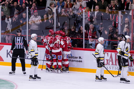 Troja/Ljungbys Axel Wemmenborn jublar