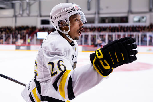 AIKs Oscar Nord jublar