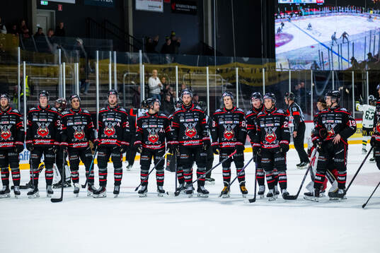 Nybros spelare jublar