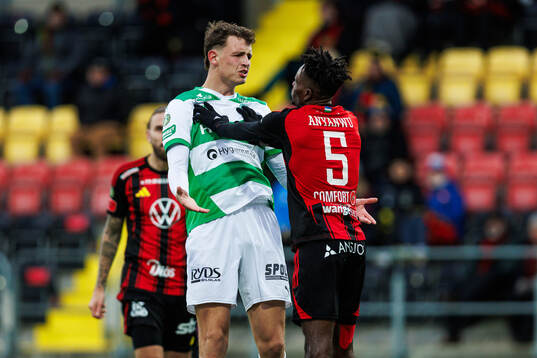 Västerås Mikkel Ladefoged och Östersunds Sunday Anyanwu