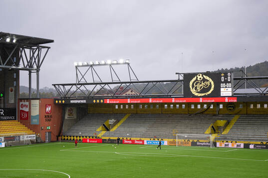 Borås Arena i regn och blåst