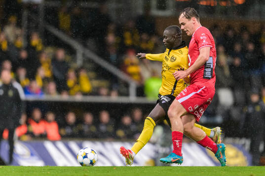 Mjällbys Abdoulie Manneh och Elfsborgs Frode Aronsson