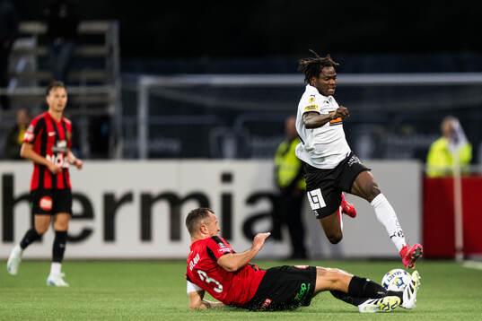 Brommapojkarnas Even Hovland och Häckens Severin Nioule