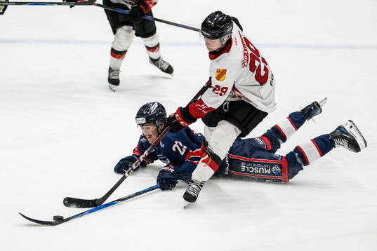 Halmstads Victor Gagic och Hanvikens s Adam Falk