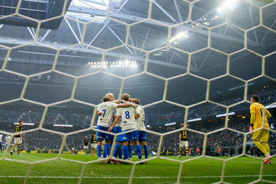 Värnamos spelare jublar