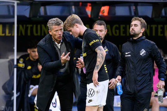 AIKs tränare Mikkjal Thomassen och Erik Hovden Flataker