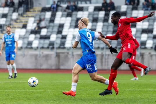 Oddevolds Linus Tornblad och Utsiktens David Tokpah