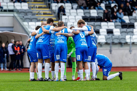 Oddevolds spelare laddar för match