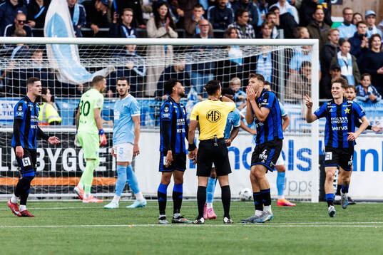 Sirius Joakim Persson och Tobias Anker reagerar mot domare