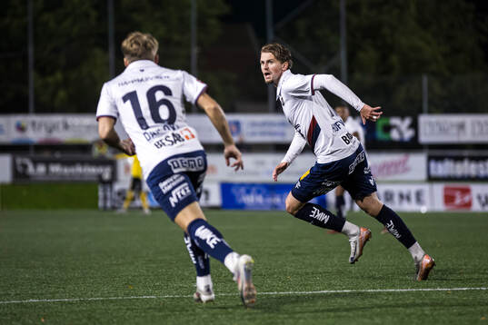 Örgrytes William Hofvander jublar