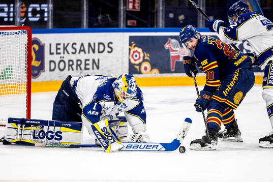 Leksands målvakt Marcus Gidlöf och Djurgårdens Mathias