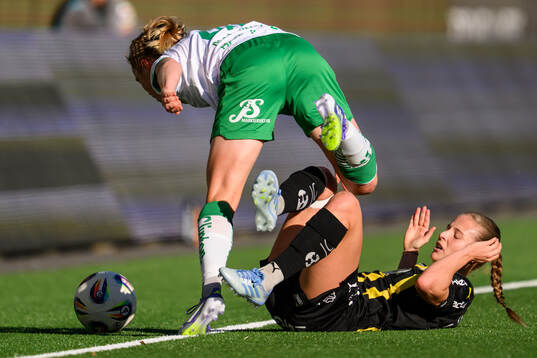 Hammarbys Julie Blakstad och Häckens Anna Anvegård