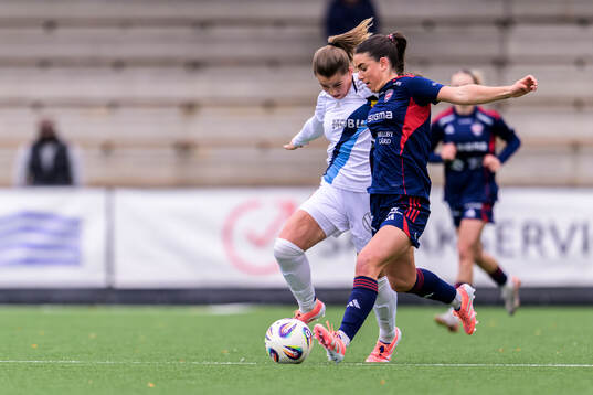 Djurgårdens Elsa Pelgander och Rosengårds Emilia Pelgander