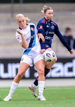 Djurgårdens Elin Westlund och Rosengårds Anastasiya