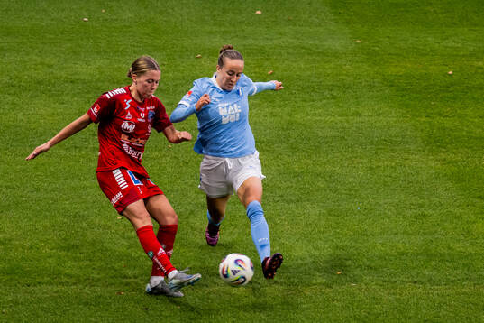Linköpings Polly Doran och Malmö FFs Anna Plantin