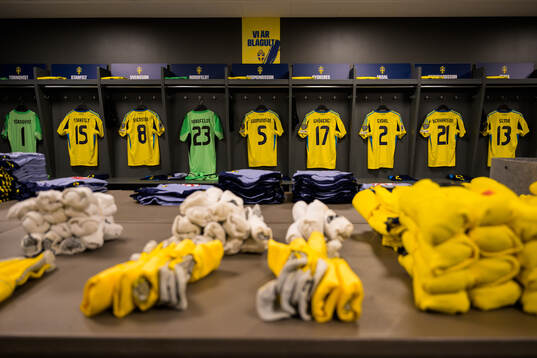 The jerseys of goalkeeper Noel Törnqvist, Carl Starfelt,