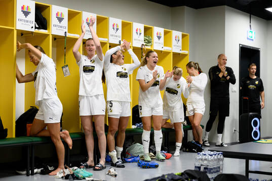 Aivi Luik, Emma Östlund, Mary Caroline Wickenheiser,