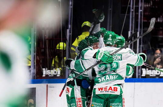 Rögles Calvin De Haan jublar