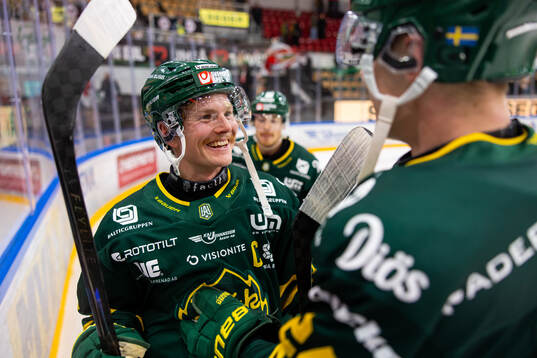 Björklövens Axel Ottosson jublar