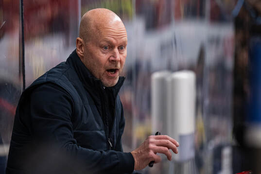 Almtunas tränare Marcus Ragnarsson