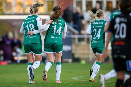 Alingsås Karin Lundin och målskytt Ina Österlind