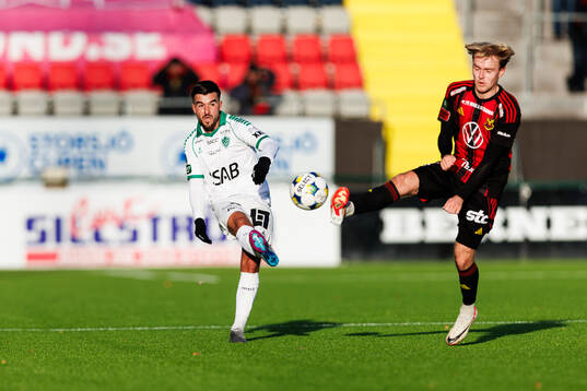 Brages Haris Brkic och Östersunds Simon Marklund