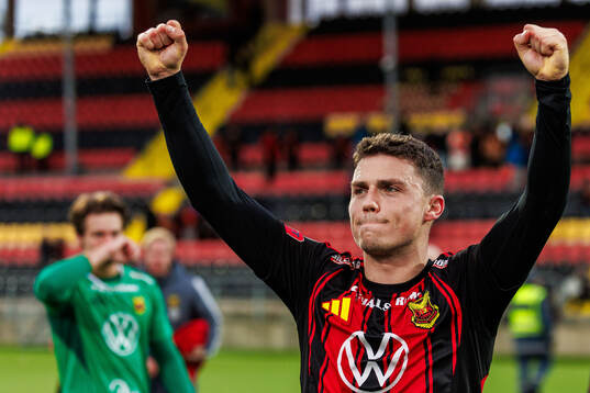 Östersunds Christian Enemark jublar