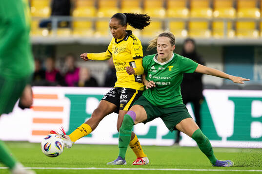 Elfsborgs Stella Johansson och Team TGs Emelie Dahlin