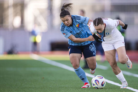 Djurgårdens Alexsandra Lobanova och Malmö FFs Miljana