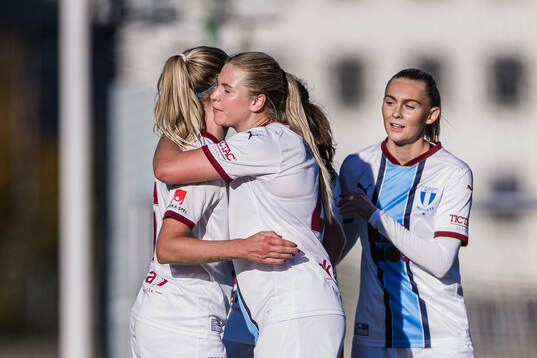 Malmö FFs Nellie Lilja, Ellen Löfqvist och Beatrice