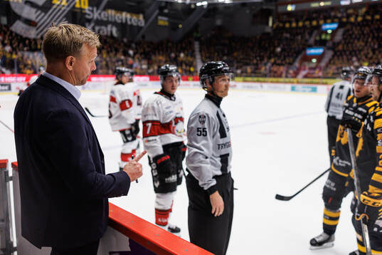 Malmö Redhawks assisterande tränare Bert Robertsson i
