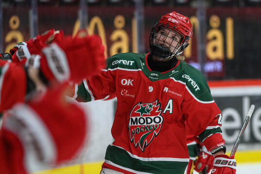 Modos Ebba Hedqvist jublar