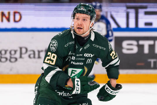 Färjestads Oskar Steen