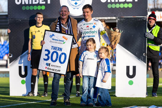 Värnamos Simon Thern uppmärksammas för att ha gjort 300