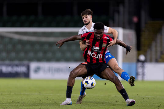 Värnamos Emin Grozdanic och Brommapojkarnas Ezekiel Alladoh