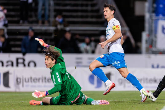 Värnamos Marcus Antonsson  gör mål 1-1