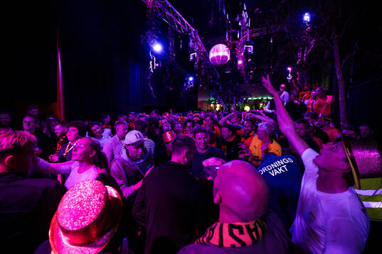 Mjällbys spelare och supportrar på guldbanketten