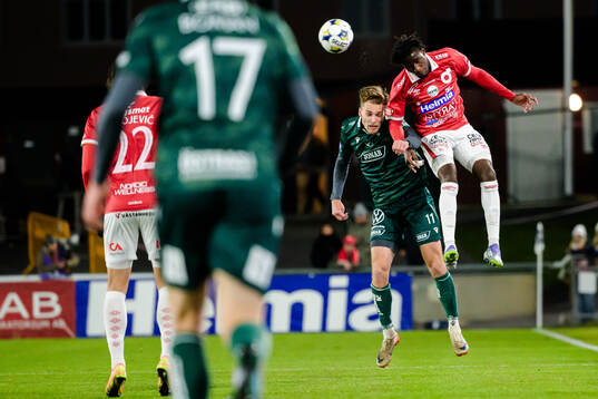 Halmstads Villiam Granath och Degerfors Philippe Ndinga
