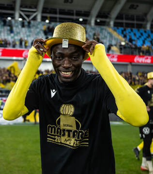 Mjällbys Abdoulie Manneh jublar